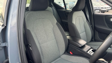 Volvo XC40 2.0 B3P Plus Dark 5dr Auto Petrol Estate